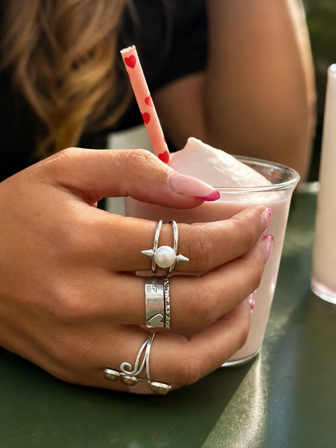 REBEL PEARL RING SHE STOCKHOLM