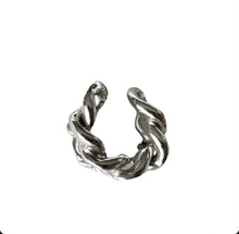 Load image into Gallery viewer, Silver link Ear Cuff