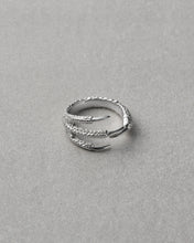 Load image into Gallery viewer, RAVEN RING