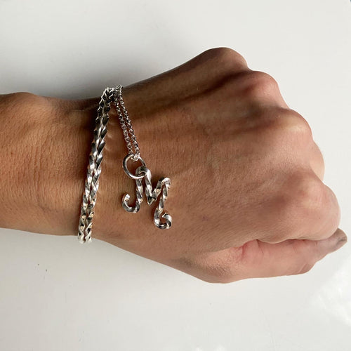 Twisted bracelet